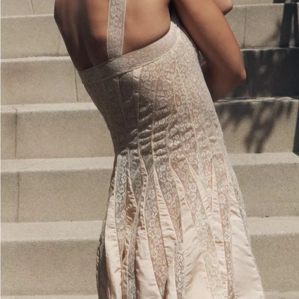 ISO ZARA RUFFLED LACE DRESS - Picture 3 of 4